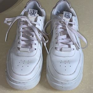 WMNS NIKE AIR FORCE 1 AF1 PIXEL SAIL-LIGHT LEMON TWISH-BLACK SZ 8 DH9632-101